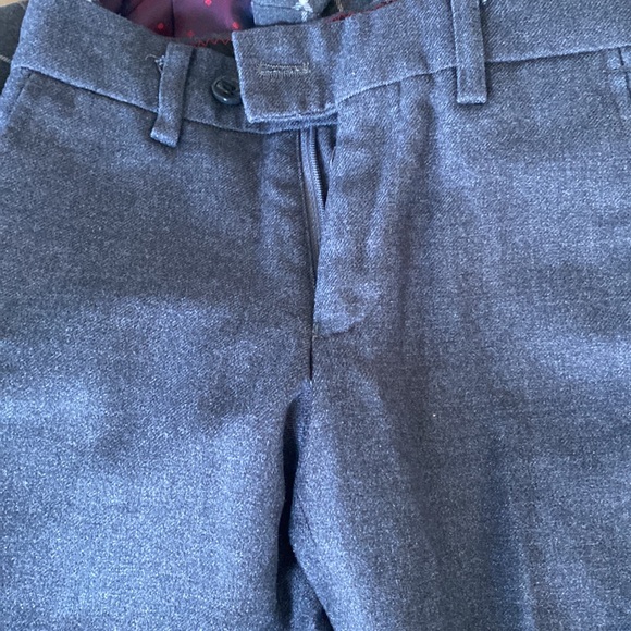 Boys 3pc wool suit by Isaac mizrahi - Picture 3 of 3